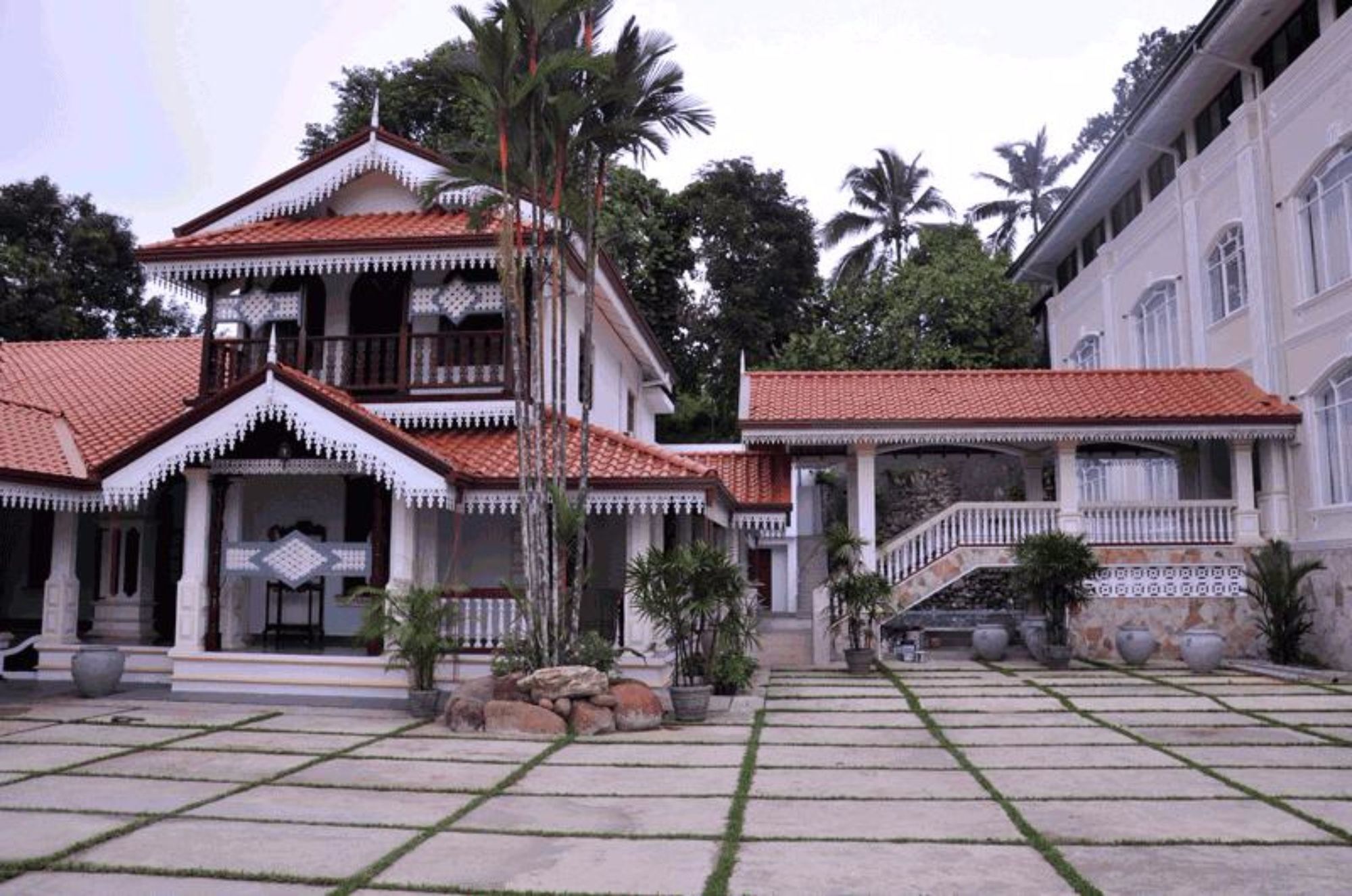Centauria Hill Resort Ratnapura Exterior foto