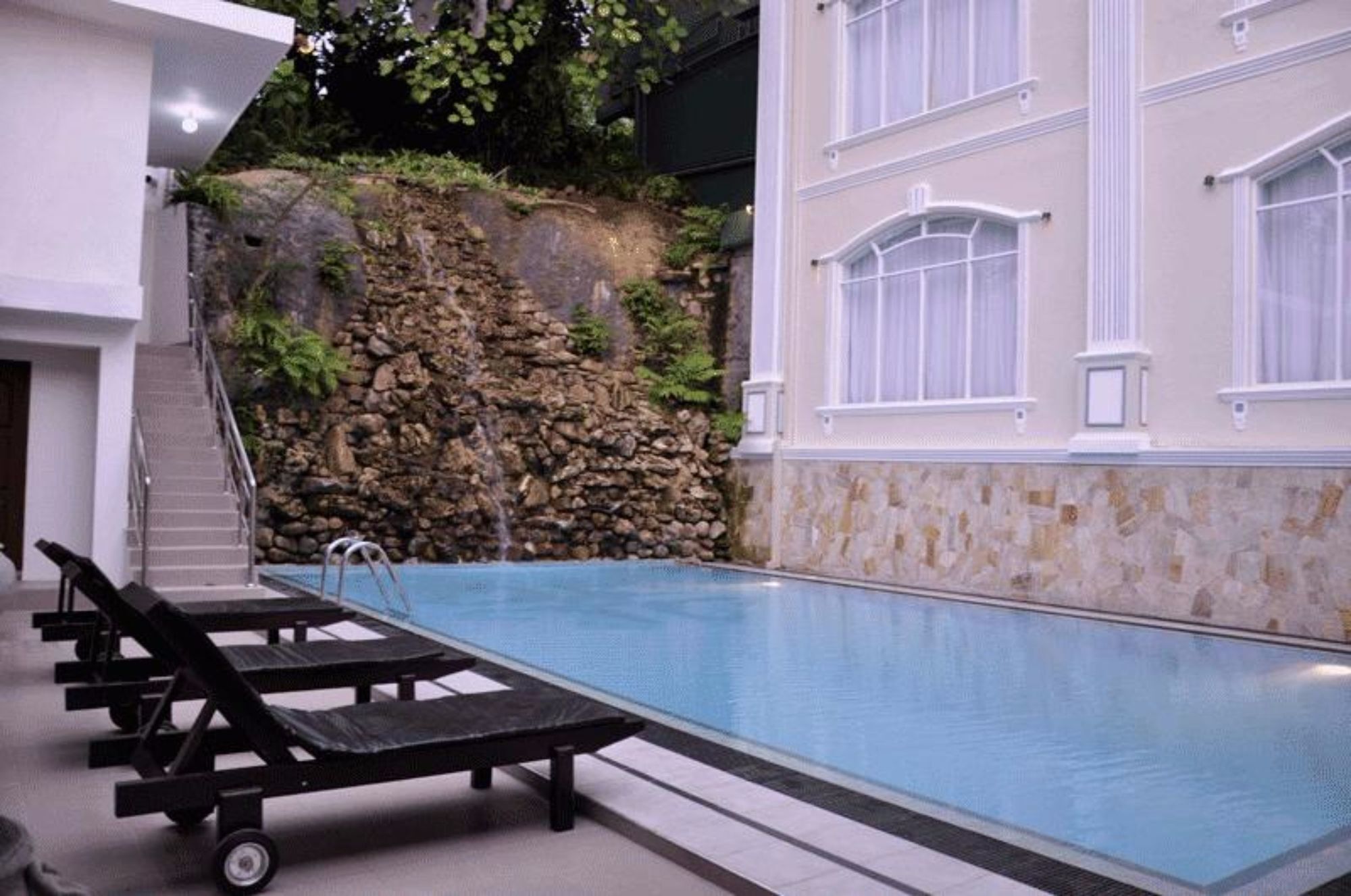 Centauria Hill Resort Ratnapura Exterior foto